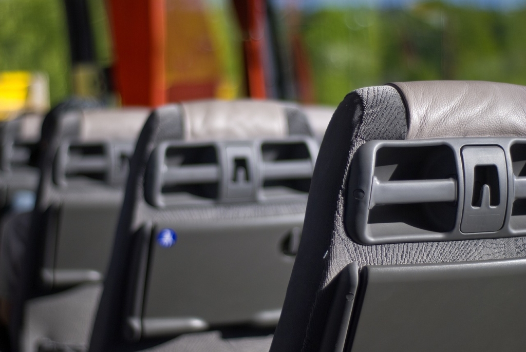 bus-1898612_1280.jpg